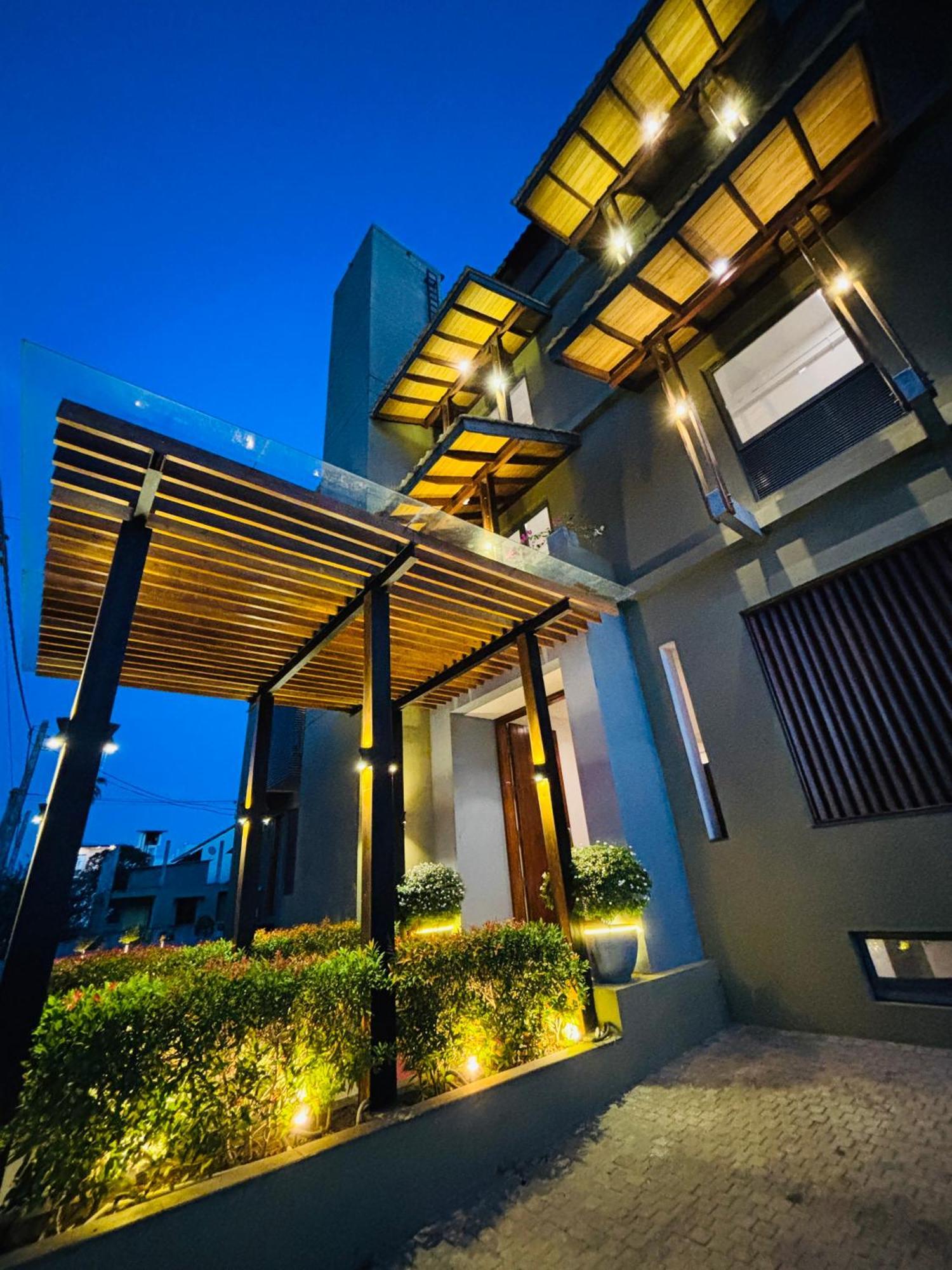 Manthila Hotel 阿努拉德普勒 外观 照片