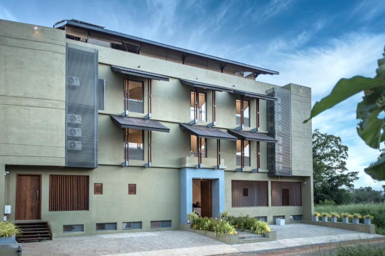 Manthila Hotel 阿努拉德普勒 外观 照片