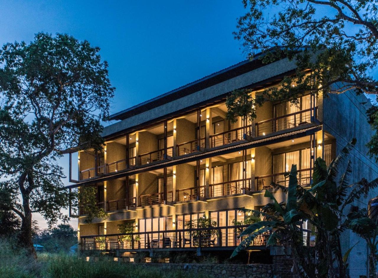 Manthila Hotel 阿努拉德普勒 外观 照片